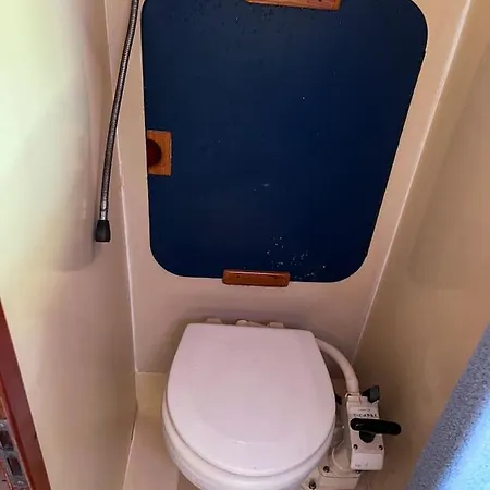 Dejate Acunar Por Nuesto Velero